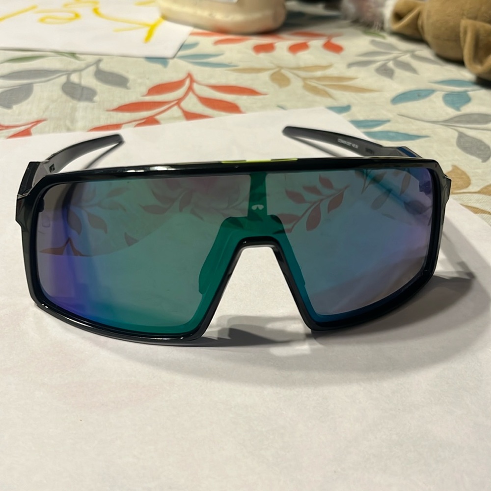 Men’s sunglasses Oakley Prizm